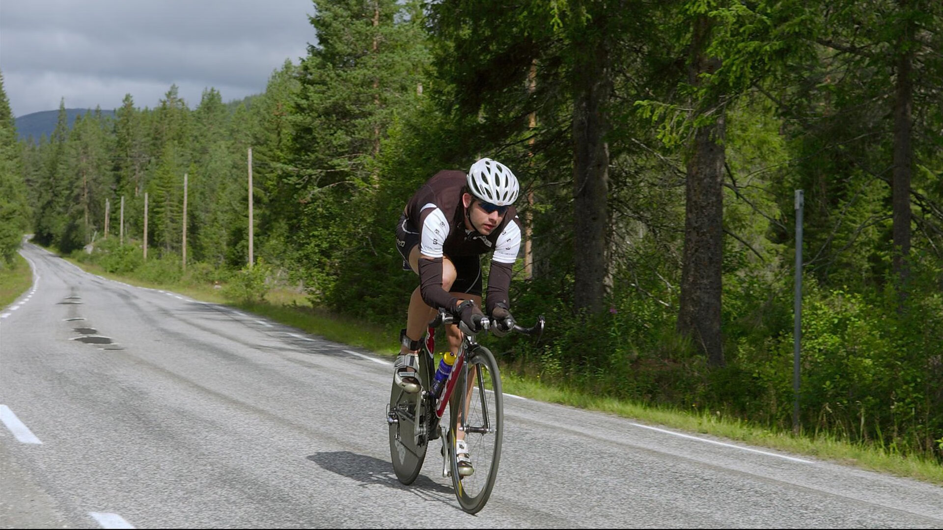欧冠之夜：明星云集，全球瞩目的足球盛宴，欧冠mv